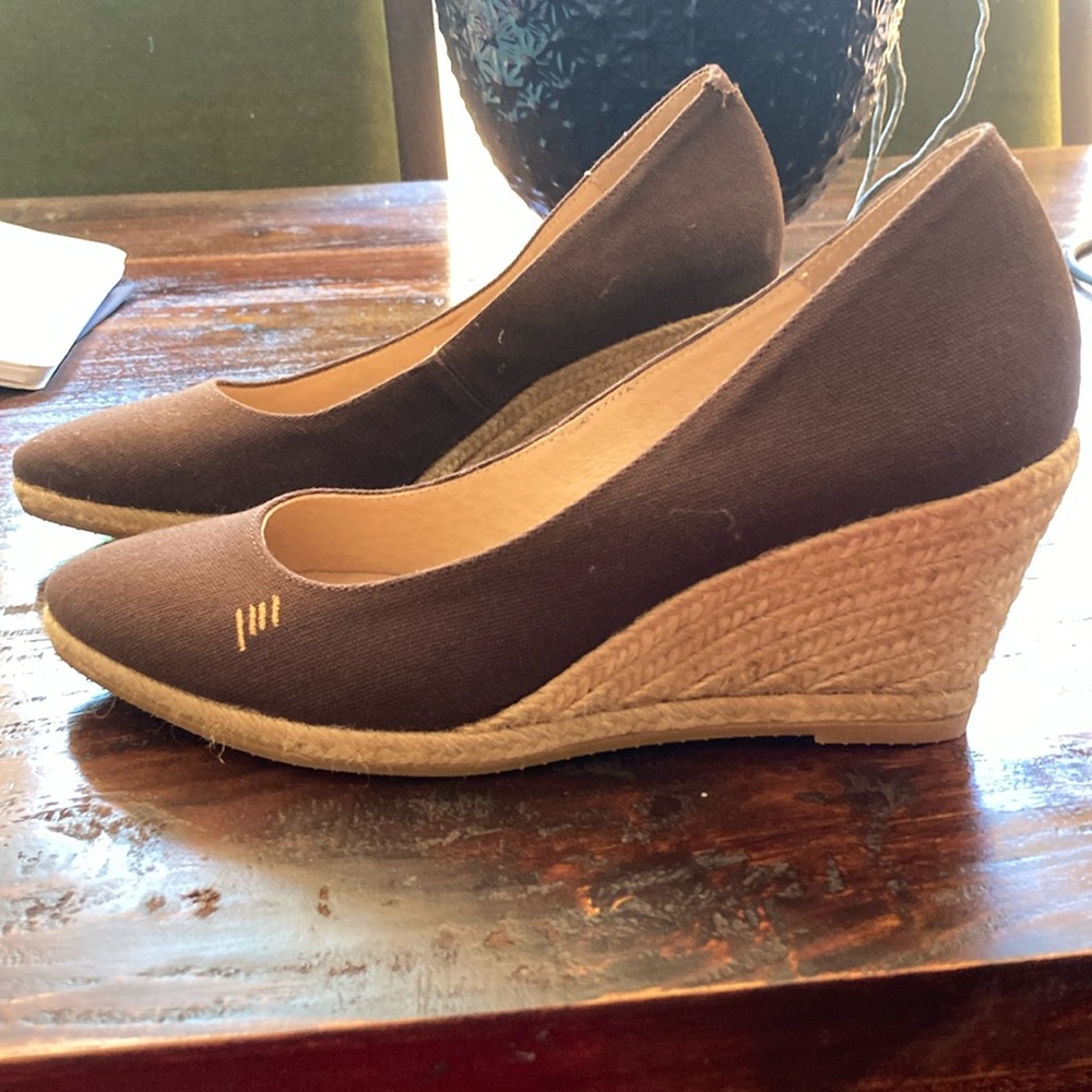 Viscera Brown Canvas V Cut Espadrille Wedges